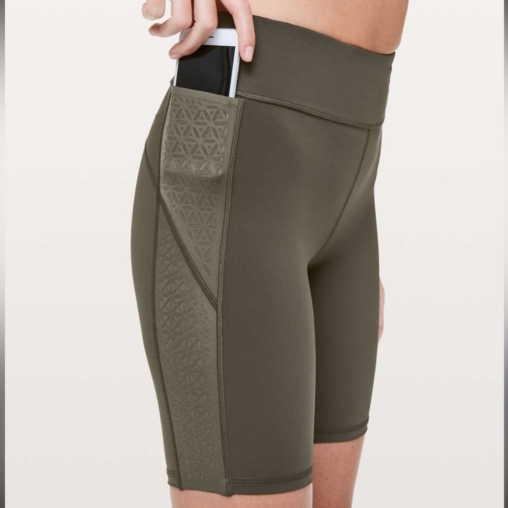 lululemon athletica Strength & Sweat 8” Olive Bike Shorts NWOT 6
